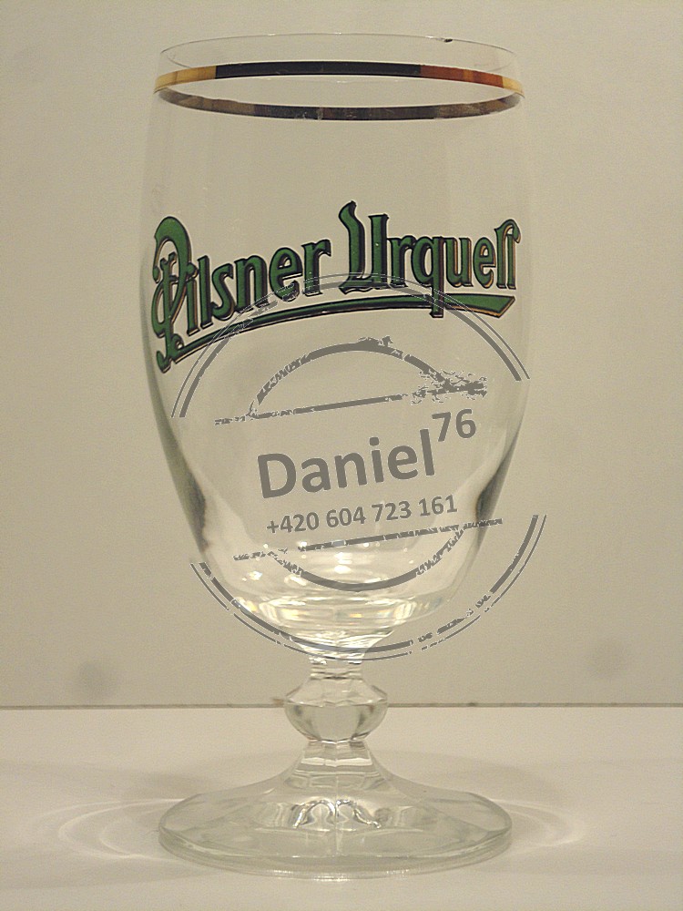 Na nožičce 0,3L 02