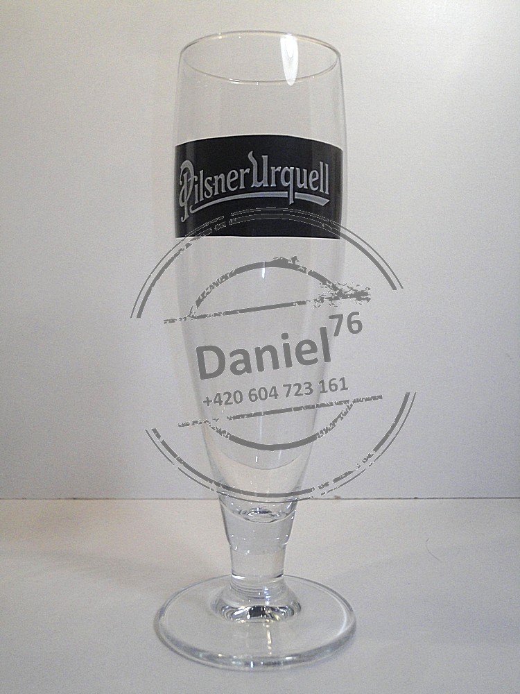 Na nožičce 0,3L 03